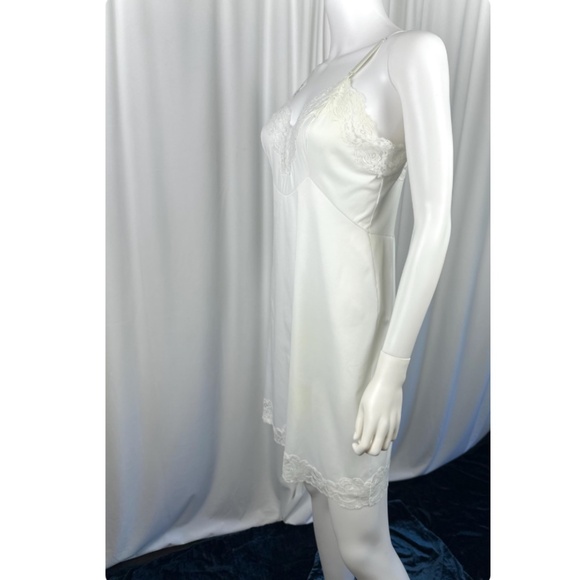 Vintage Vanity Fair Bridal White Slip Dress with Floral Lace Trim • Small - Picture 10 of 10